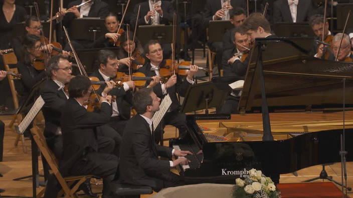 Joshua Weilerstein et l'Orchestre de Chambre...